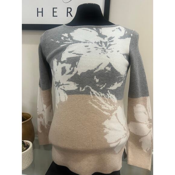 Calvin Klein Floral Sweater - Picture 3 of 6